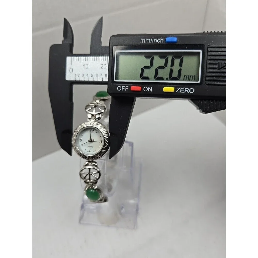 Avon Green Cabochon Oval Link Bracelet Watch Silver Tone Quartz New Battery